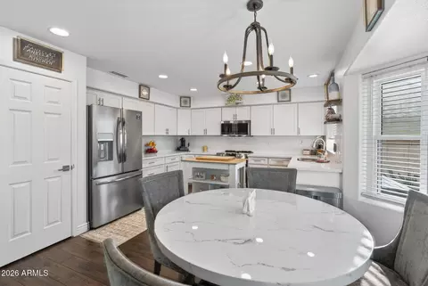 Kitchen - 3615 E Desert Willow Rd, Phoenix, AZ 85044 photo 7 of 7