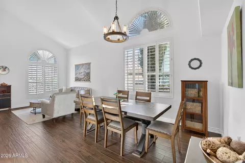 Dining - 3615 E Desert Willow Rd, Phoenix, AZ 85044 photo 2 of 5