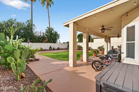 Exterior - 3615 E Desert Willow Rd, Phoenix, AZ 85044 photo 6 of 8