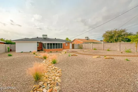 Exterior - 2226 E Devonshire Ave, Phoenix, AZ 85016 photo 4 of 4