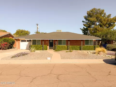 2226 E Devonshire Ave, Phoenix, AZ 85016