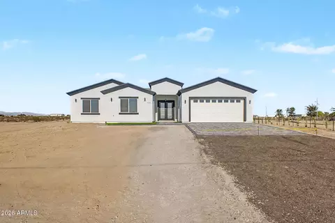 6523 S 333rd Ave, Tonopah, AZ 85354