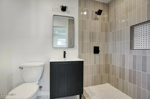 Bath - 1212 W Coolidge St, Phoenix, AZ 85013 photo 1 of 4
