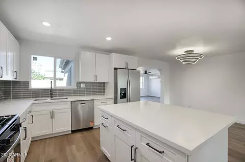 Kitchen - 1212 W Coolidge St, Phoenix, AZ 85013 photo 2 of 3