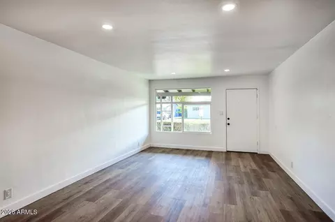 Living - 1212 W Coolidge St, Phoenix, AZ 85013 photo 2 of 4