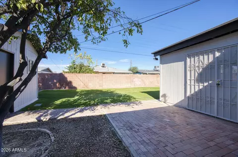 Exterior - 1212 W Coolidge St, Phoenix, AZ 85013 photo 2 of 8