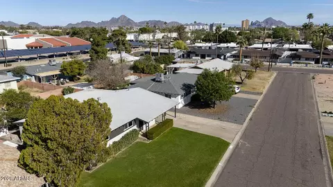View/Area - 1212 W Coolidge St, Phoenix, AZ 85013 photo 2 of 4