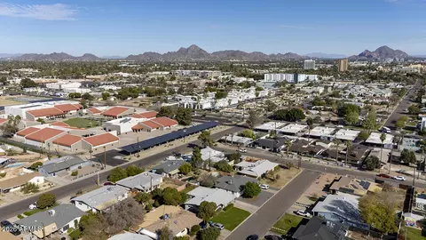 View/Area - 1212 W Coolidge St, Phoenix, AZ 85013 photo 4 of 4