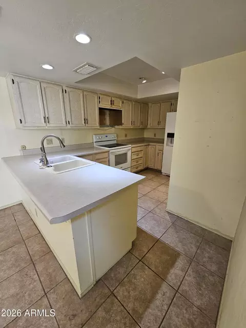 Kitchen - 7003 N Barbados Pl, Phoenix, AZ 85021 photo 1 of 1