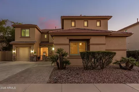 3915 E Aquarius Pl, Chandler, AZ 85249
