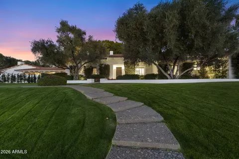 Exterior - 84 Biltmore Ests, Phoenix, AZ 85016 photo 1 of 10