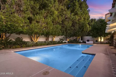 Exterior - 84 Biltmore Ests, Phoenix, AZ 85016 photo 7 of 10