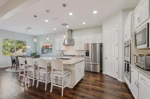 9228 W Robin Ln, Peoria, AZ 85383