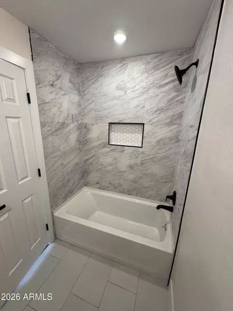 Bath - 3234 E Marilyn Rd, Phoenix, AZ 85032 photo 7 of 7