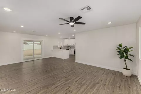 Living - 3234 E Marilyn Rd, Phoenix, AZ 85032 photo 1 of 4
