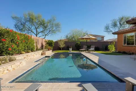 2520 W Moura Dr, Phoenix, AZ 85085