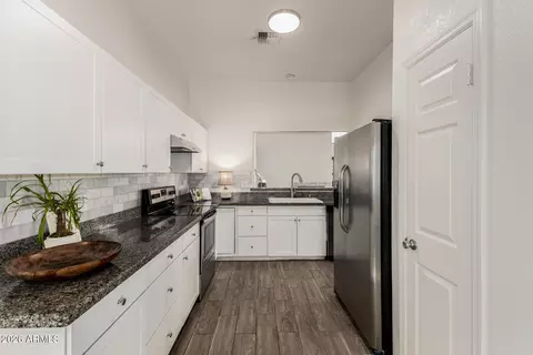 Kitchen - 1919 E Velvet Dr, Tempe, AZ 85284 photo 1 of 3
