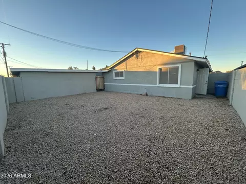 Exterior - 837 E Alice Ave, Phoenix, AZ 85020 photo 4 of 5