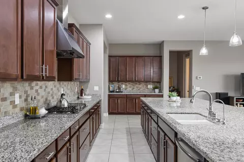 Kitchen - 1978 E Indian Wells Dr, Gilbert, AZ 85298 photo 1 of 5