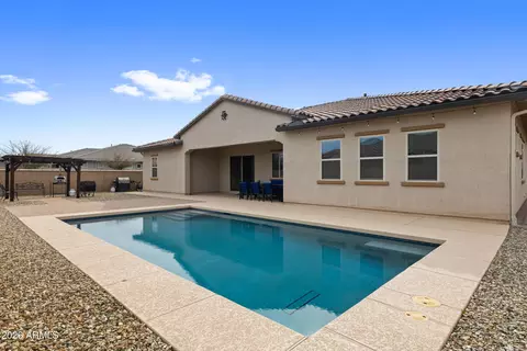 Exterior - 1978 E Indian Wells Dr, Gilbert, AZ 85298 photo 4 of 8