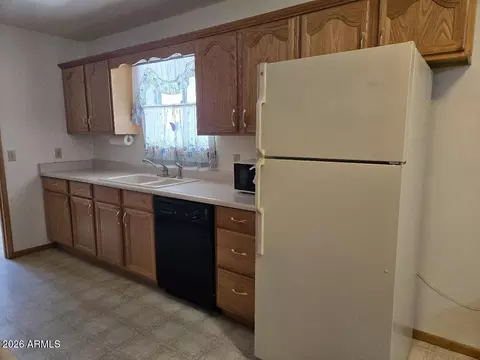 Kitchen - 811 E Clanton Ave, Buckeye, AZ 85326 photo 4 of 4