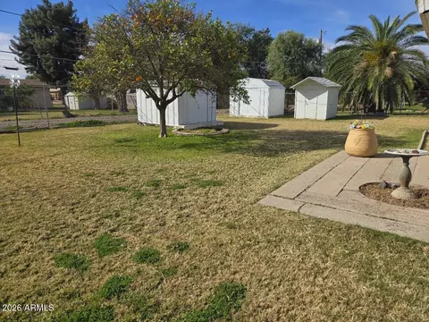 Exterior - 811 E Clanton Ave, Buckeye, AZ 85326 photo 4 of 5