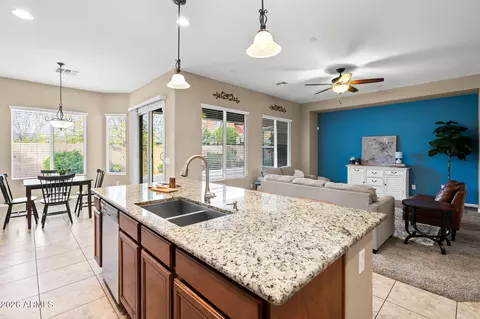 3702 E Robin Ln, Gilbert, AZ 85296 photo 11