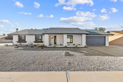 3901 W Angela Dr, Glendale, AZ 85308