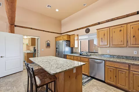 Kitchen - 710 S Muleshoe Rd S, Apache Junction, AZ 85119 photo 1 of 5