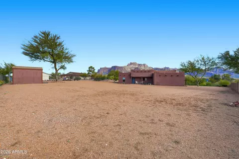 Exterior - 710 S Muleshoe Rd S, Apache Junction, AZ 85119 photo 9 of 11