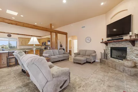 Living - 710 S Muleshoe Rd S, Apache Junction, AZ 85119 photo 2 of 4