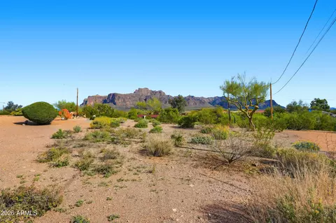 710 S Muleshoe Rd S, Apache Junction, AZ 85119
