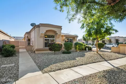 18615 N 136th Dr, Sun City West, AZ 85375