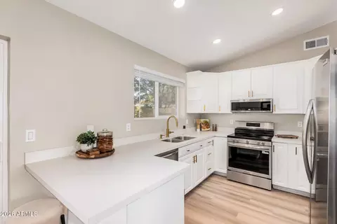 7144 E Gary St, Mesa, AZ 85207
