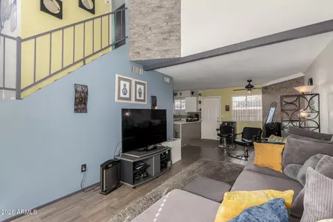 Living - 406 E Pecan Rd, Phoenix, AZ 85040 photo 5 of 6