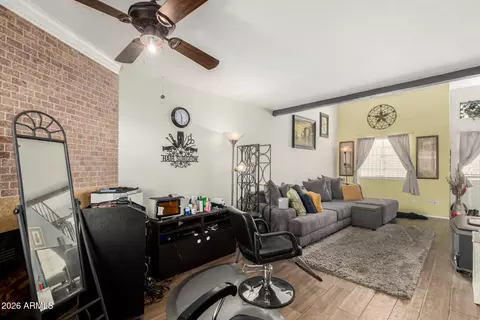 Living - 406 E Pecan Rd, Phoenix, AZ 85040 photo 2 of 6