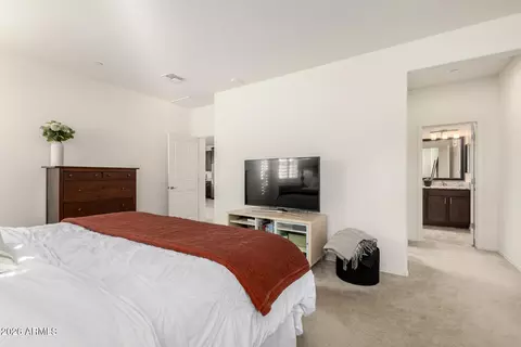 Bedroom - 4050 E Ranch Rd, Gilbert, AZ 85296 photo 2 of 6