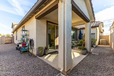 Exterior - 4050 E Ranch Rd, Gilbert, AZ 85296 photo 4 of 7
