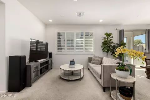Living - 4050 E Ranch Rd, Gilbert, AZ 85296 photo 1 of 1