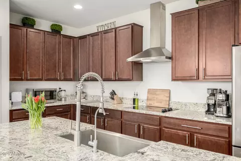 Kitchen - 4050 E Ranch Rd, Gilbert, AZ 85296 photo 5 of 5