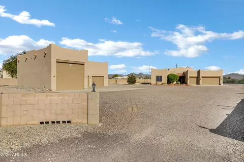35219 N 10th St, Phoenix, AZ 85086