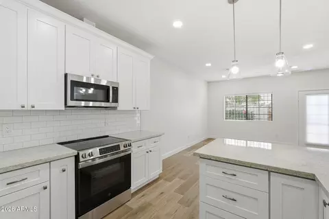 Kitchen - 501 E 2nd Ave #17, Mesa, AZ 85204 photo 4 of 5