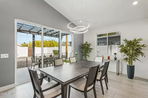 Dining - 1434 E Weldon Ave, Phoenix, AZ 85014 photo 1 of 3
