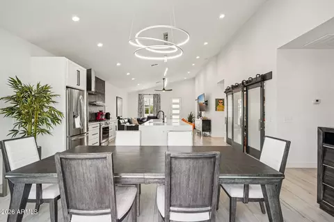 Dining - 1434 E Weldon Ave, Phoenix, AZ 85014 photo 3 of 3