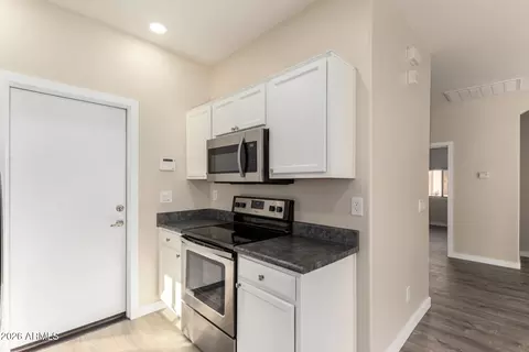 Kitchen - 2101 S Meridian Rd #204, Apache Junction, AZ 85120 photo 1 of 4