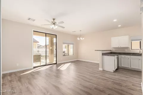 Living - 2101 S Meridian Rd #204, Apache Junction, AZ 85120 photo 5 of 5