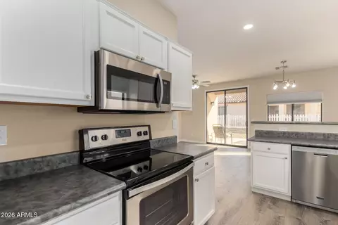 Kitchen - 2101 S Meridian Rd #204, Apache Junction, AZ 85120 photo 3 of 4