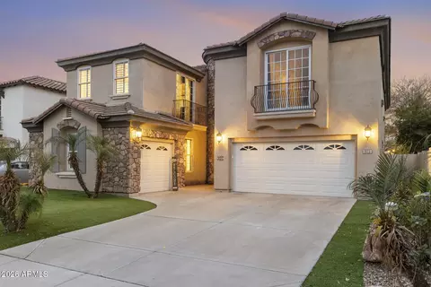 921 E Canyon Way, Chandler, AZ 85249