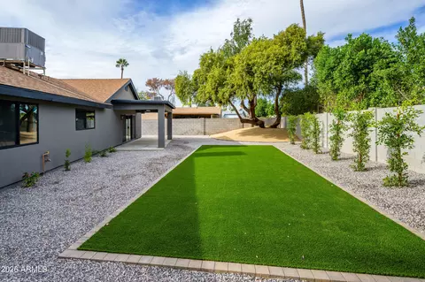 2432 W Saint Moritz Ln, Phoenix, AZ 85023 photo 38