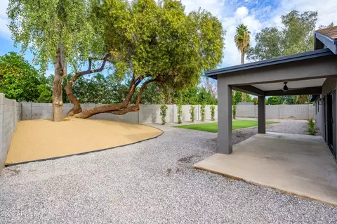 2432 W Saint Moritz Ln, Phoenix, AZ 85023 photo 35